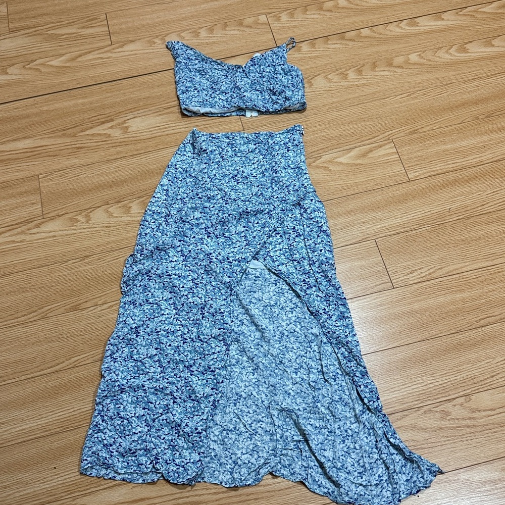SHEIN Asymmetrical Blue Patterned Skirt